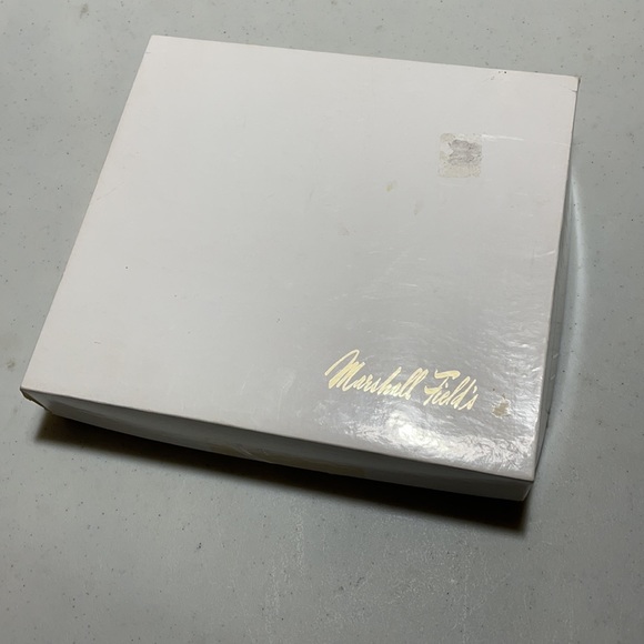 Vintage 1989 Baby Quilted Blanket and Bib in Orginal Marshall Fields Box! - Picture 12 of 12